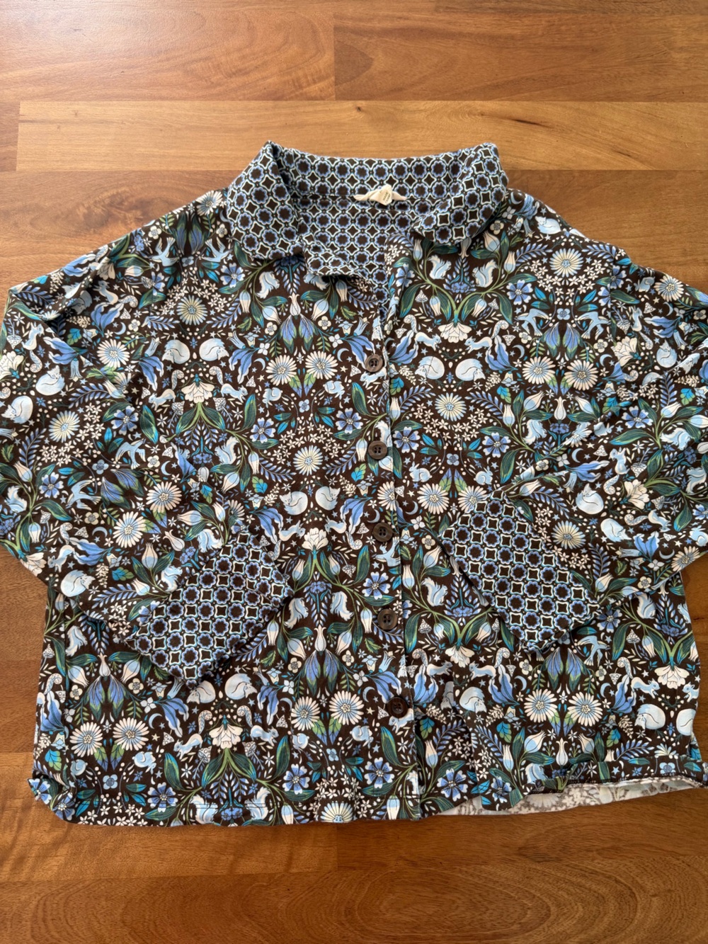 Vera Bradley Brown, Blue & Aqua Floral & Woodland Animal Print Top Size XL